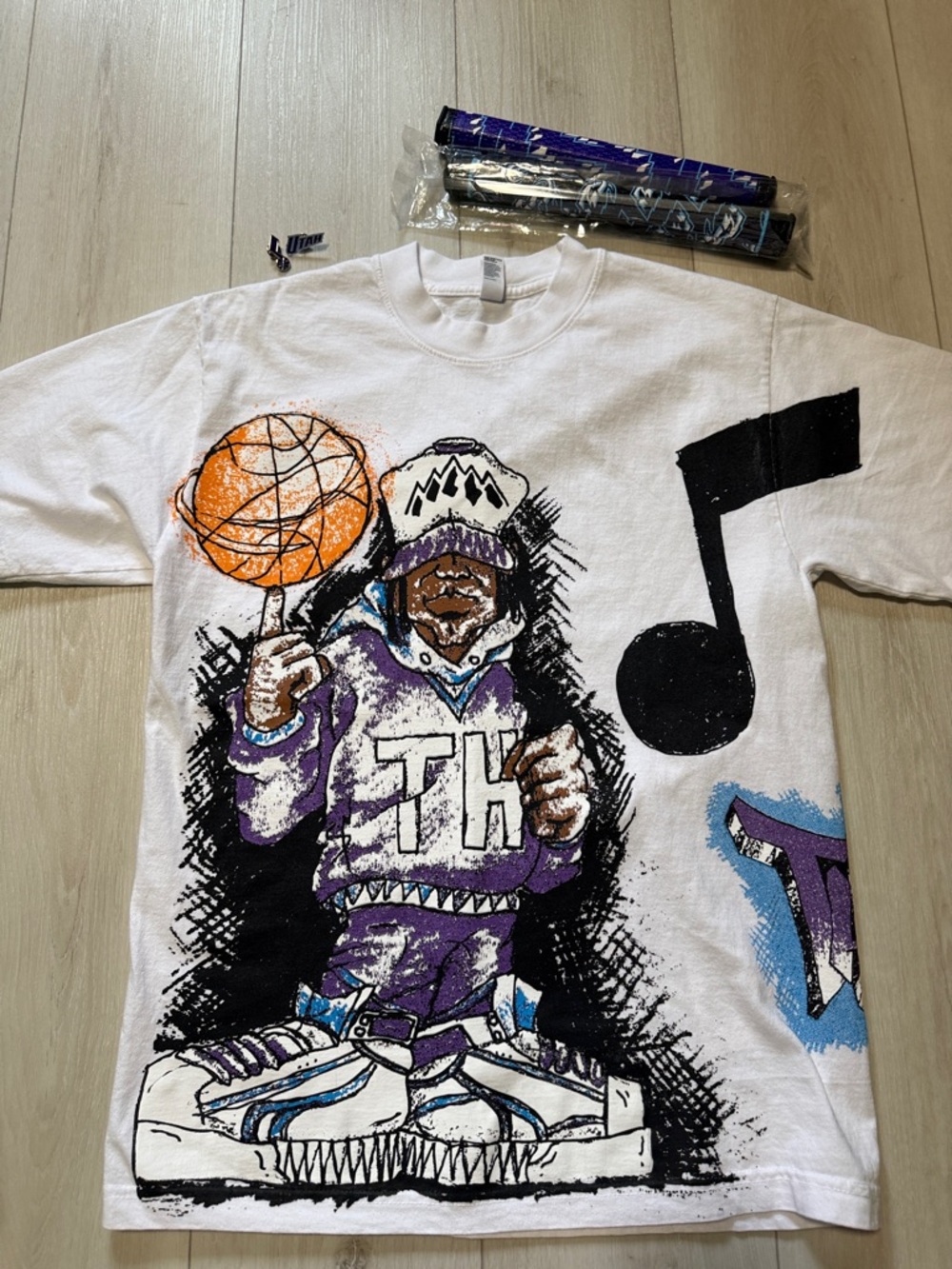 NBA Utah Jazz Los Angeles Apparel White Graphic Short Sleeve Tee with pins, etc